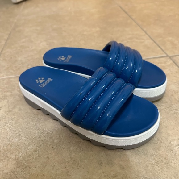 Cougar Shoes - Cougar slides